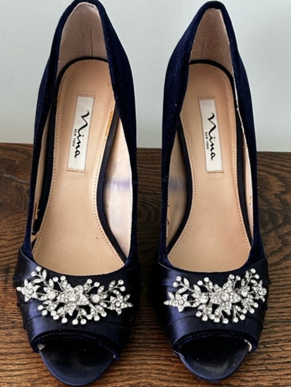 Nina Women's Blue Satin Heels Size 9.5 Crystal Detail Wedding Guest Formal Prom